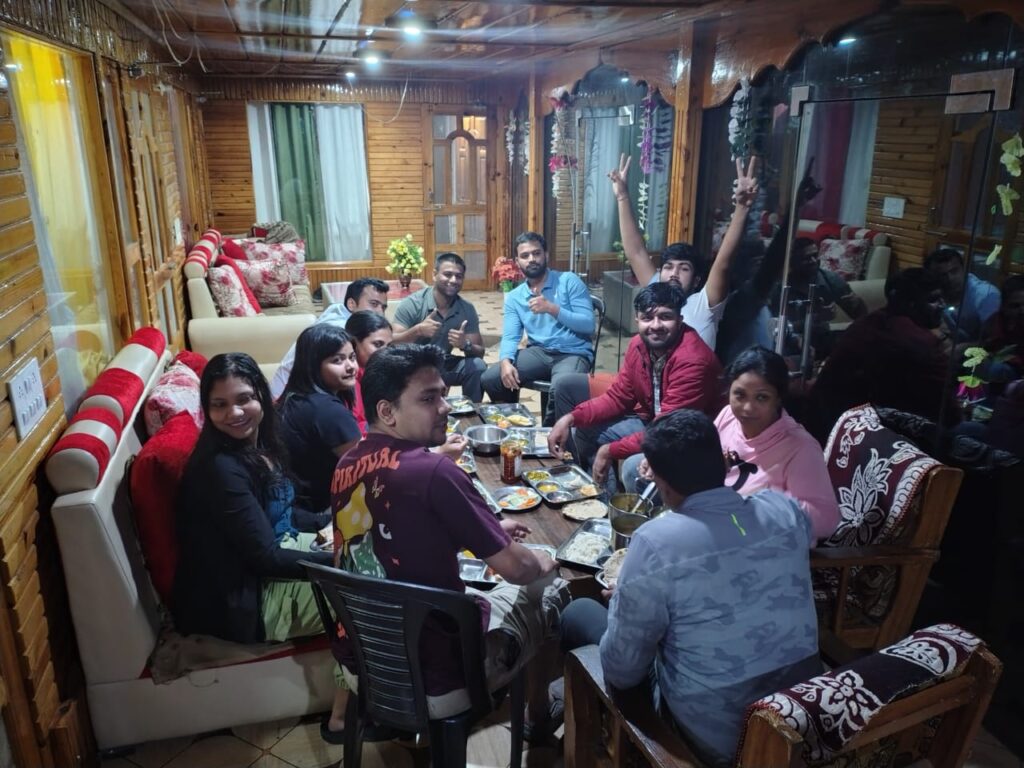 Dayara Bugyal Trek Package