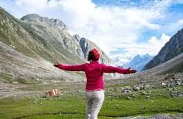 Hampta Pass Trek Package