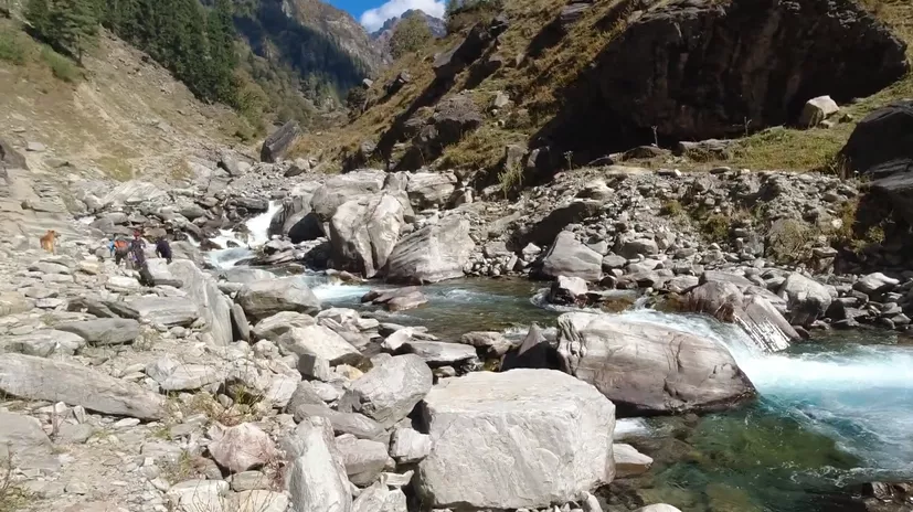 Rupin Pass Trek Package